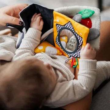 Babyono kontrastna knjiga za dojenčke Miška 0+