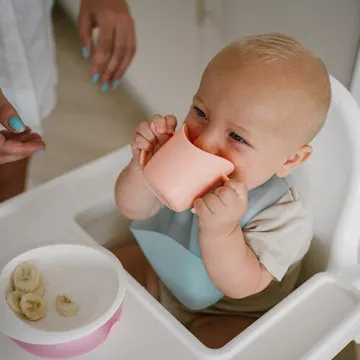 BABYONO Lonček za učenje pitja Ergonomic Peach