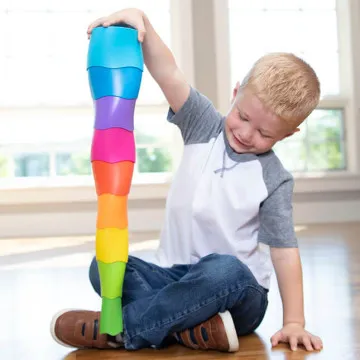 FAT BRAIN TOYS Igrače za 3 leta Spiroku