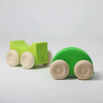 Leseni avtomobilčki za dojenčke in malčke Grimm’s Green