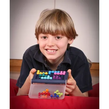 SMART GAMES IQ Fit
