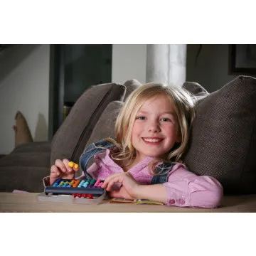 SMART GAMES IQ Fit