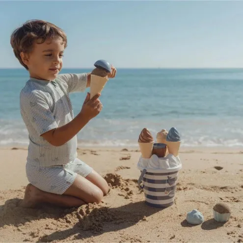 Little Dutch modre igrače za peskovnik in plažo kot poletno darilo za fantke